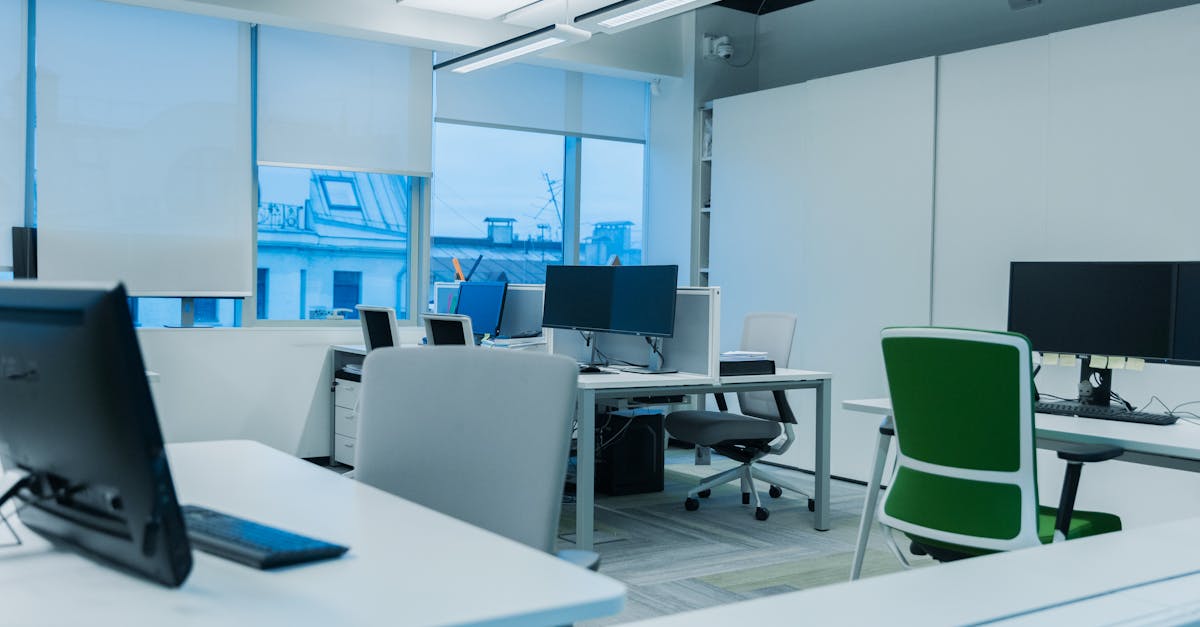 Compact Office Desks for Small Offices